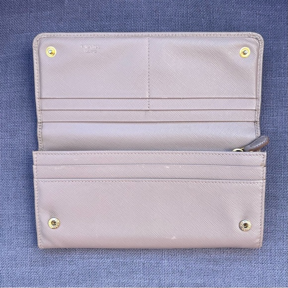 Prada pink long wallet - Picture 4 of 6